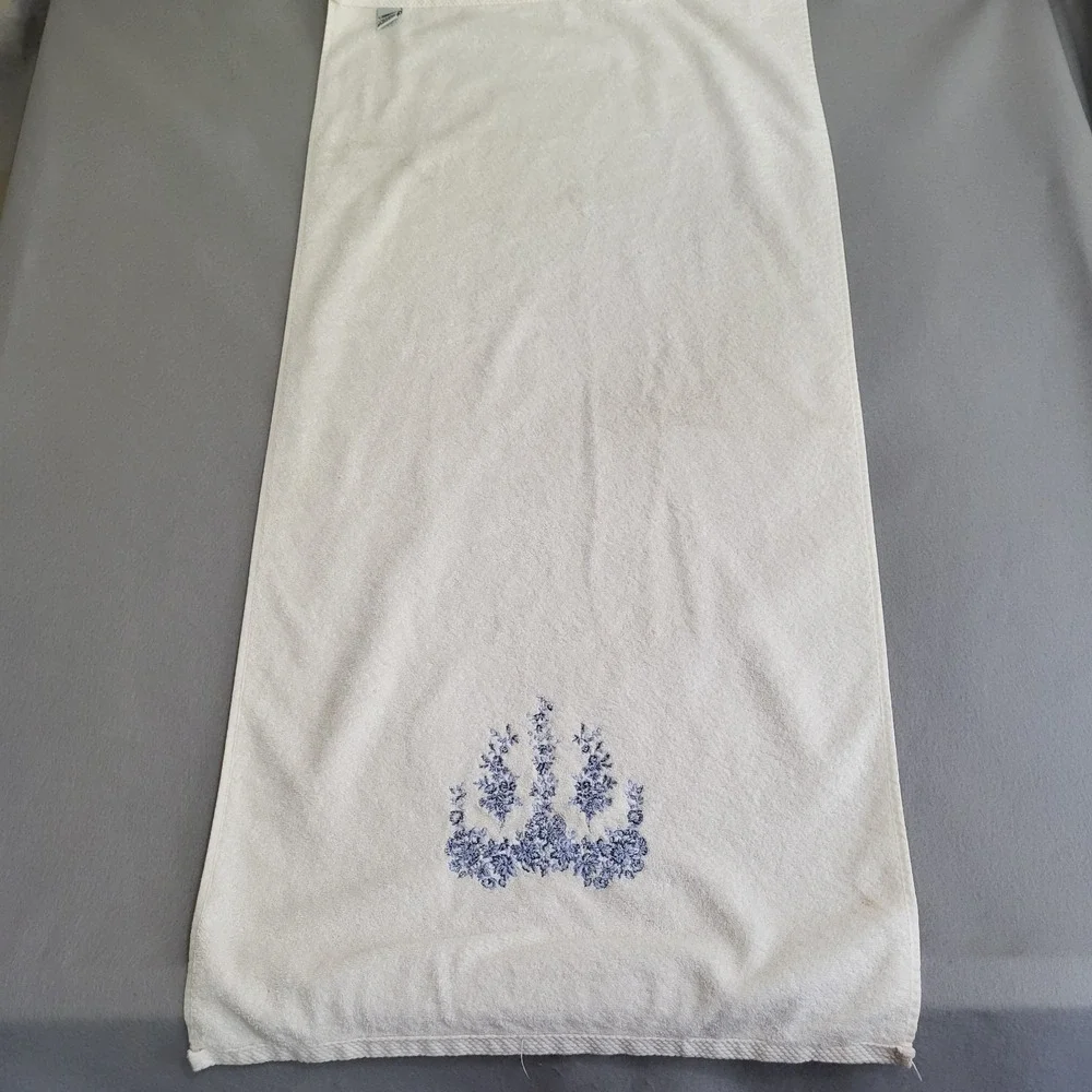 VTG Pair Laura Ashley Embroidered Blue Floral Bath Towel Made In USA Set Of 2